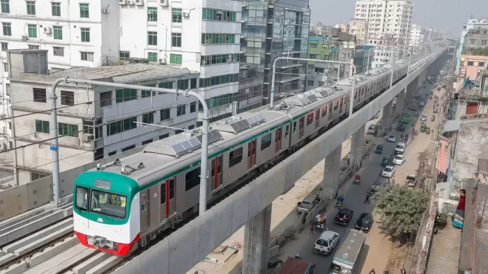 মেট্রোরেল চলাচলের ১ বছর আজ, শিগগিরই চালু হবে সব স্টেশন