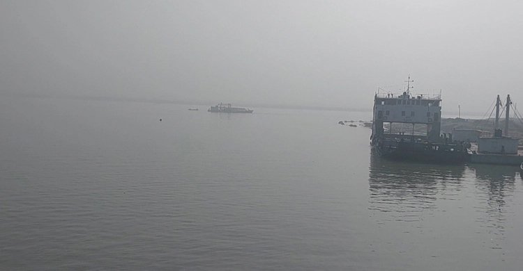 শরীয়তপুর-চাঁদপুর রুটে ফেরি বন্ধ