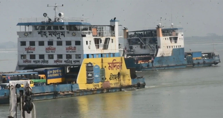 দৌলতদিয়া-পাটুরিয়ায় ১১ ঘণ্টা পর ফেরি চলাচল শুরু