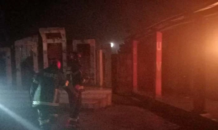 টাঙ্গাইলে ভোটকেন্দ্রে আগুন দিলো দুর্বৃত্তরা