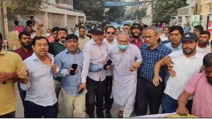 হরতালের সমর্থনে রিজভীর নেতৃত্বে রাজধানীতে মিছিল