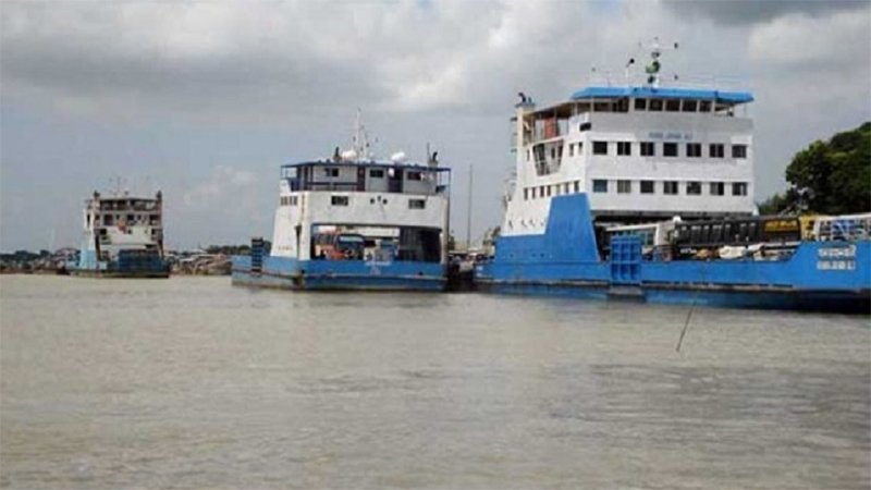 শরীয়তপুর-চাঁদপুর নৌপথে ফেরি চলাচল স্বাভাবিক