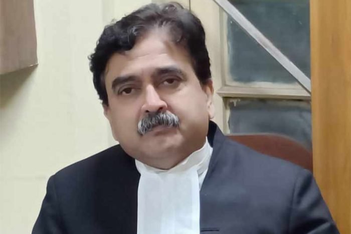 আক্রমণকারীরা ভারতের নাগরিক নাকি নৌকোয় ঢুকেছেন? সন্দেশখালি নিয়ে বিচারপতি গঙ্গোপাধ্যায়