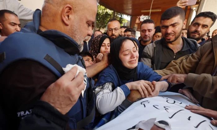 মিয়ানমারের গ্রামীণ অঞ্চলে বিমান হামলা, শিশুসহ নিহত ১৫