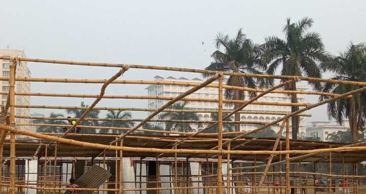 শুরু হয়েছে একুশে বই মেলার স্টল নির্মাণের কাজ