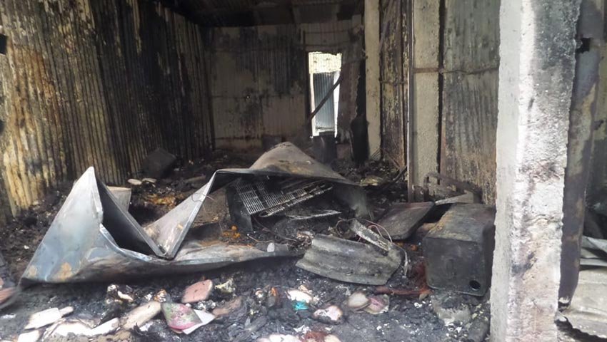 চারঘাটে আশ্রয়ণ প্রকল্পের ১০ ঘর পুড়ে ছাই