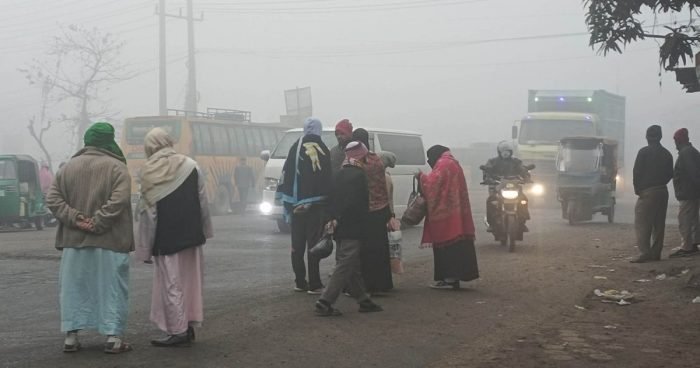 সর্বনিম্ন তাপমাত্রায় কাঁপছে ঢাকা, জনজীবনে স্থবিরতা