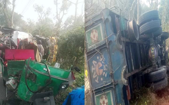 ময়মনসিংহে ট্রাক-পিকআপের মুখোমুখি সংঘর্ষ, নিহত ৩