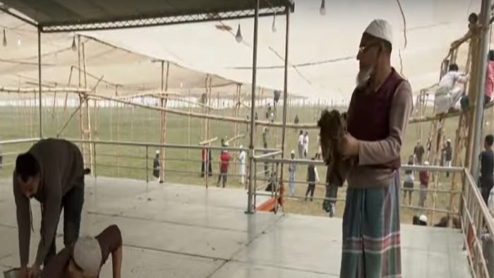 তুরাগ তীরে চলছে বিশ্ব ইজতেমার শেষ মুহূর্তের প্রস্তুতি