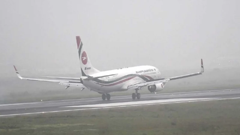 ঢাকায় নামতে না পেরে ফ্লাইট গেল ভারতে