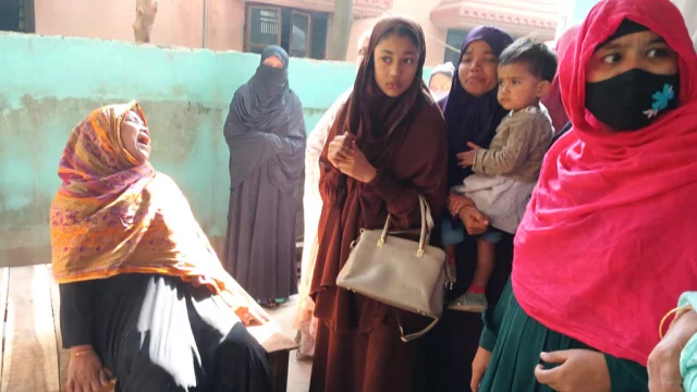 নোয়াখালীর মাইজদীতে স্বামী-স্ত্রীর মরদেহ উদ্ধার