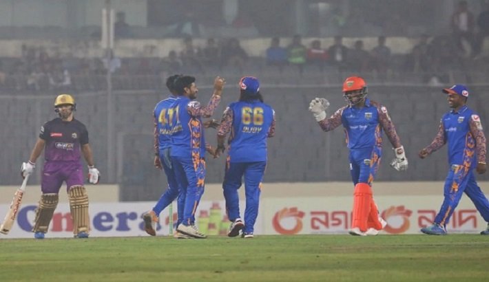 চট্টগ্রামকে হারিয়ে আসর শুরু খুলনার