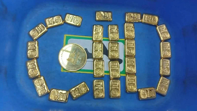 শাহজালালে সাড়ে ৩ কেজি স্বর্ণসহ যাত্রী আটক