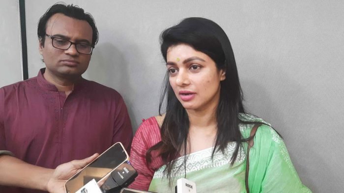 মনোনয়ন ফরম কিনলেন সোহানা সাবা