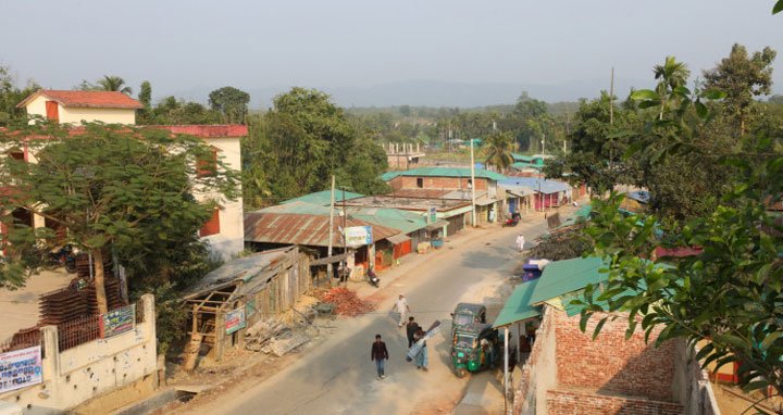 মিয়ানমারের সংঘাতে প্রায় জনশূন্য নাইক্ষ্যংছড়ির ৭ গ্রাম