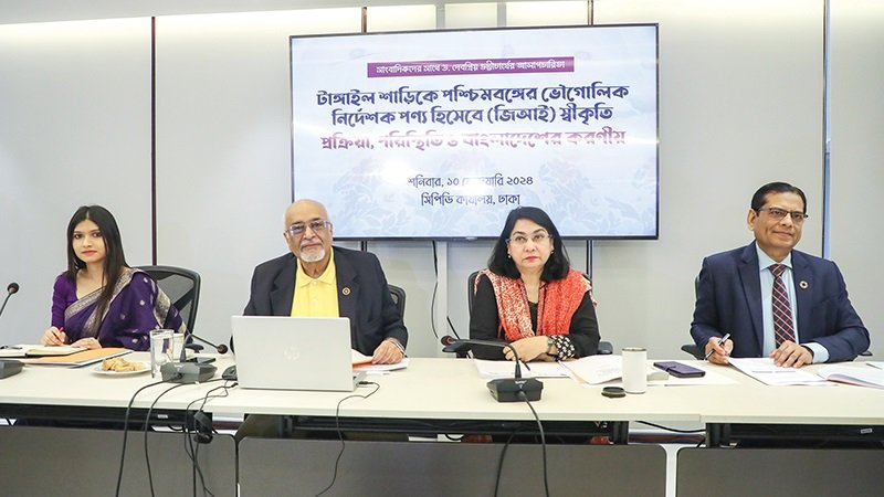 টাঙ্গাইলের শাড়ির পর এবার বাংলাদেশের মসলিন শাড়ির স্বীকৃতি চায় ভারত