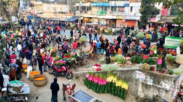 বসন্ত ও ভালোবাসা দিবস ঘিরে জমজমাট ফুলের বাজার