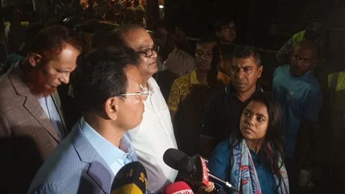 ভবনের নিচতলা থেকে আগুনের সূত্রপাত