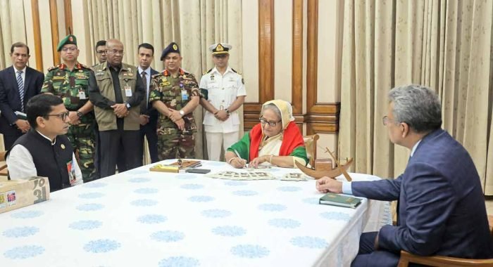 ৭ মার্চ উপলক্ষে স্মারক ডাকটিকিট উদ্বোধন করলেন প্রধানমন্ত্রী