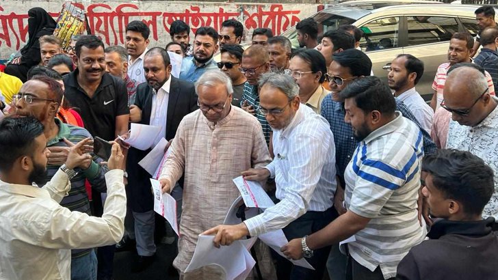 সরকারের গণবিরোধী নীতির বিরুদ্ধে রুখে দাঁড়াতে হবে