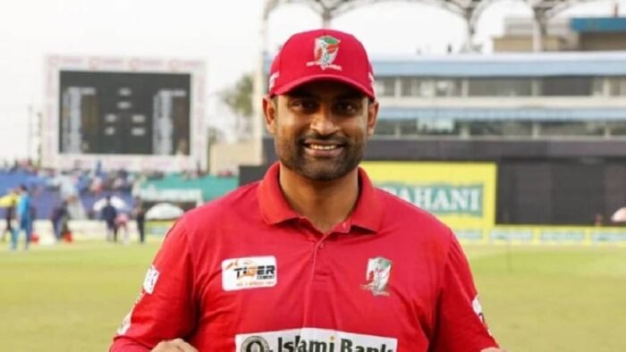 আলোচিত ফোনকল প্রসঙ্গে লাইভে আসছেন তামিম