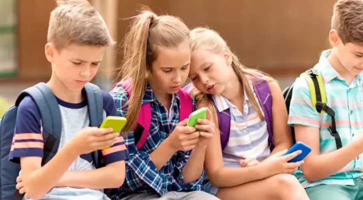 ফ্লোরিডায় ১৪ বছরের কম বয়সীদের সোশ্যাল মিডিয়া ব্যবহার নিষিদ্ধ