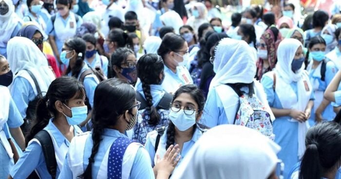 চার বছরে মাধ্যমিকে ১০ লাখ শিক্ষার্থী কমেছে