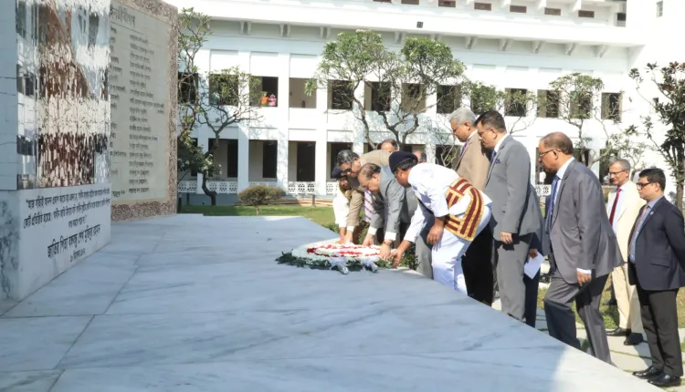 ঐতিহাসিক ৭ মার্চে বঙ্গবন্ধুর প্রতি প্রধান বিচারপতির শ্রদ্ধা নিবেদন
