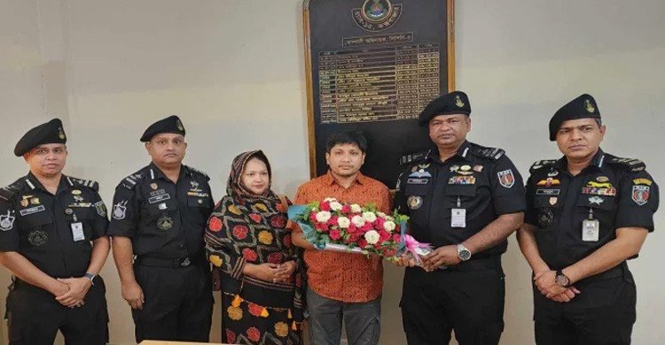 পরিবারের কাছে ফিরলেন সোনালী ব্যাংকের অপহৃত সেই ম্যানেজার