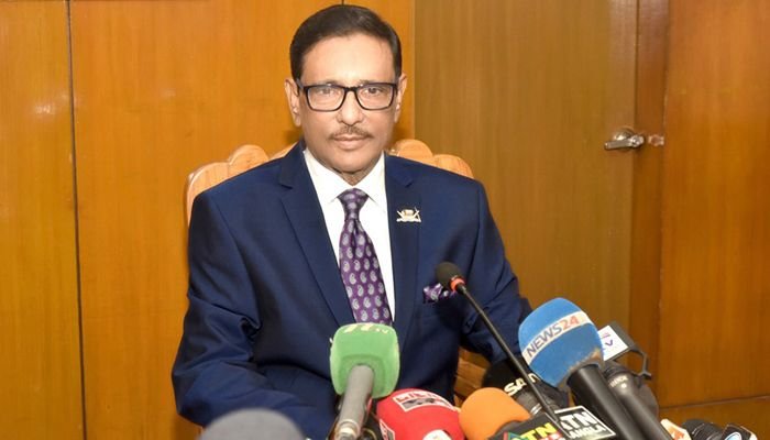 বাংলাদেশের উন্নয়নে পাকিস্তান প্রশংসা করে অথচ বিরোধী দল দেখে না