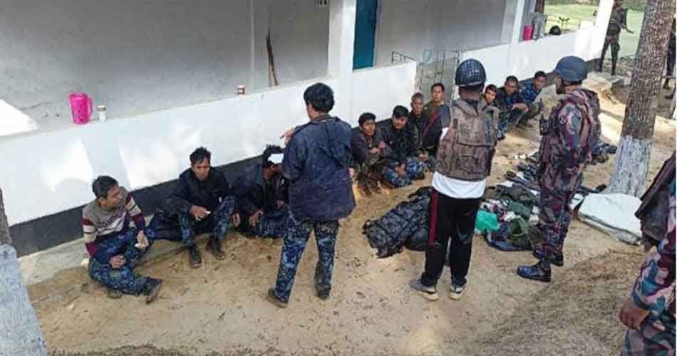 দু’দিনে মিয়ানমার থেকে বাংলাদেশে পালিয়ে এলো বিজিপির ১২৮ সদস্য