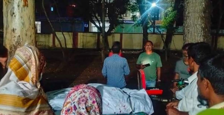 জানাজা থেকে ফেরার পথে ট্রাকচাপায় ৩ জনের মৃত্যু