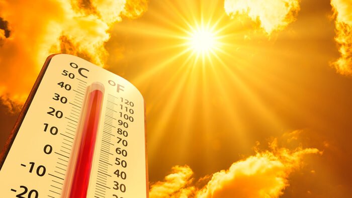 তিন ডিগ্রি তাপমাত্রা বাড়তে পারে আজ