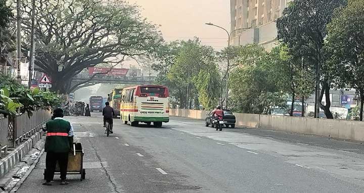 ঢাকার বাতাসের মান আজ ‘মাঝারি’