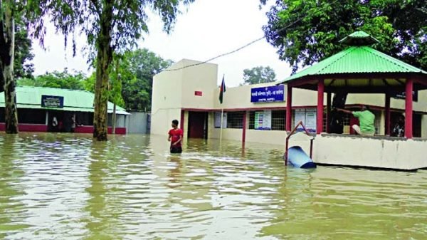 সিলেটসহ ৩ বিভাগের বন্যাকবলিত শিক্ষাপ্রতিষ্ঠানের তথ্য চেয়েছে মাউশি