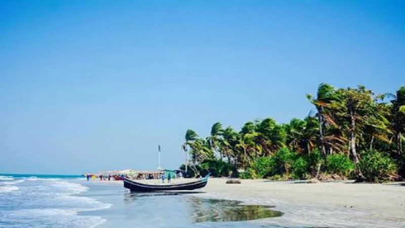 সেন্টমার্টিনের সঙ্গে যোগাযোগ বন্ধ, খাদ্য সংকটের শঙ্কা