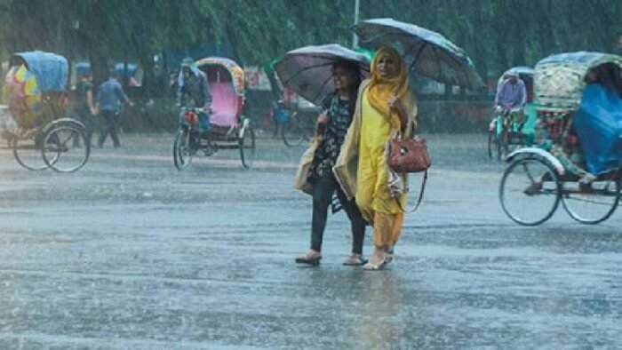 আজও ভারি বর্ষণের পূর্বাভাস, অপরিবর্তিত থাকবে তাপমাত্রা