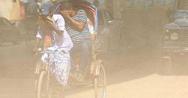 বায়ুদূষণে আজ ঢাকার অবস্থান কত?