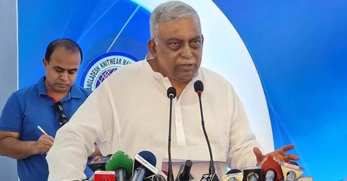 পুলিশের গুলি করার বিষয়ে যা বললেন স্বরাষ্ট্রমন্ত্রী