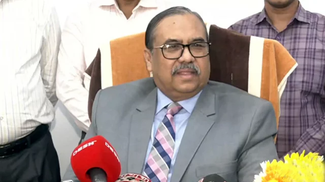 শিক্ষার্থীদের জন্য আদালতের দরজা খোলা