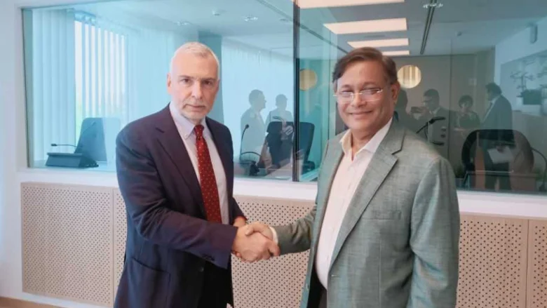 ‘সংকট উত্তরণে ইউরোপীয় ইউনিয়ন বাংলাদেশের পাশে রয়েছে’