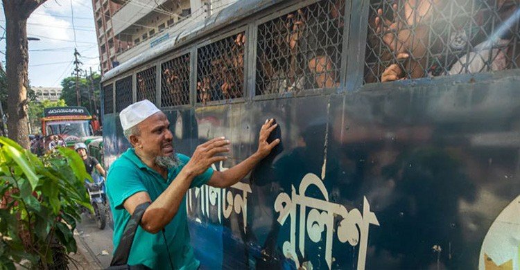 কোটা সংস্কার আন্দোলনে ১৩ দিনে গ্রেপ্তার ১০ হাজারের বেশি