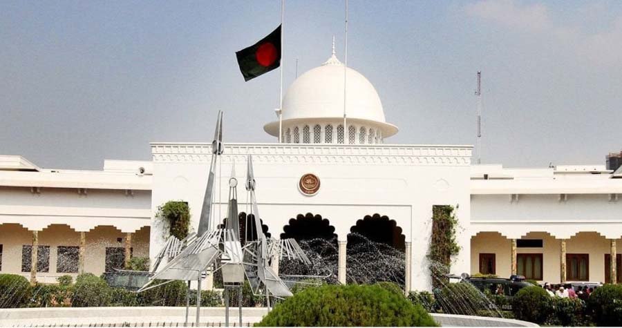 অন্তর্বর্তীকালীন সরকারের রূপরেখা নিয়ে বঙ্গভবনে চলছে বৈঠক