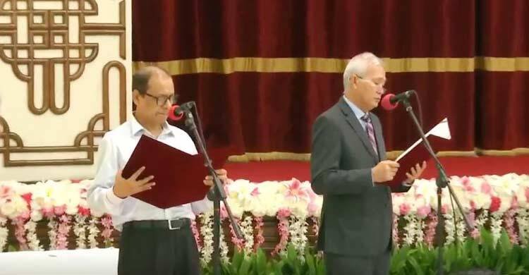 শপথ নিলেন অন্তর্বর্তী সরকারের আরও ২ উপদেষ্টা