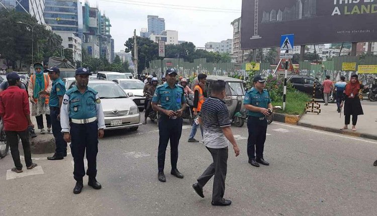 ডিএমপিতে ৩০৩ মামলায় ১২ লাখ টাকা জরিমানা