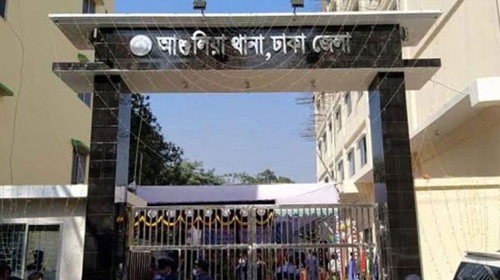 আশুলিয়ায় পোশাক শ্রমিককে ছুরিকাঘাতে হত্যা, আটক ৩