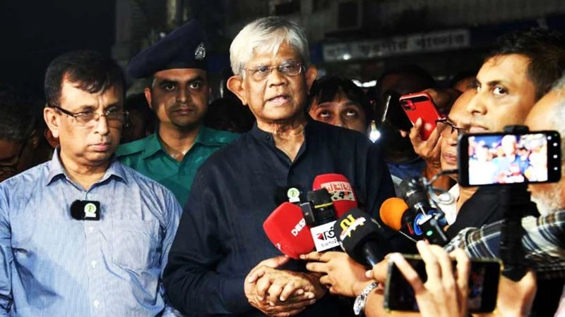 ট্রাকে করে কম দামে পণ্য বিক্রি কার্যক্রম ‘আপাতত’ বন্ধের সিদ্ধান্ত নিয়েছে সরকার