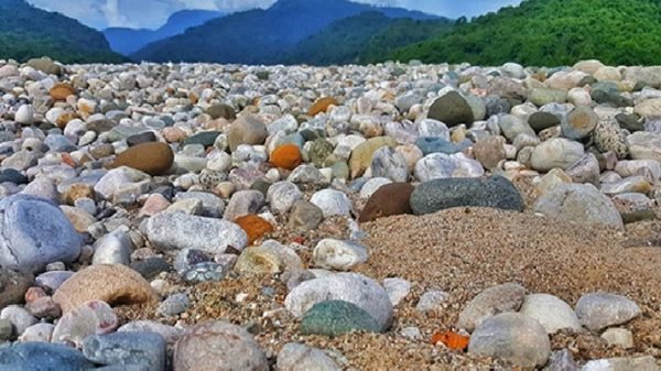 খুলে দেওয়া হলো সিলেটের পাথর কোয়ারিগুলো