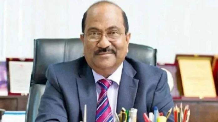 দুদকের মামলায় এস কে সুরকে গ্রেফতার দেখালেন আদালত