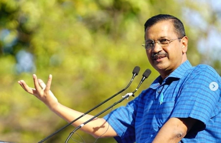 কেজরিওয়ালের বাড়িতে ভারতের এসিবির হানা